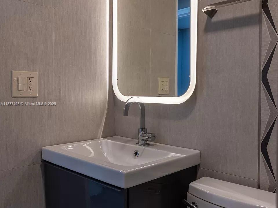 1611 Euclid Ave # 5