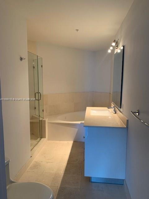 60 SW 13th St # 3826