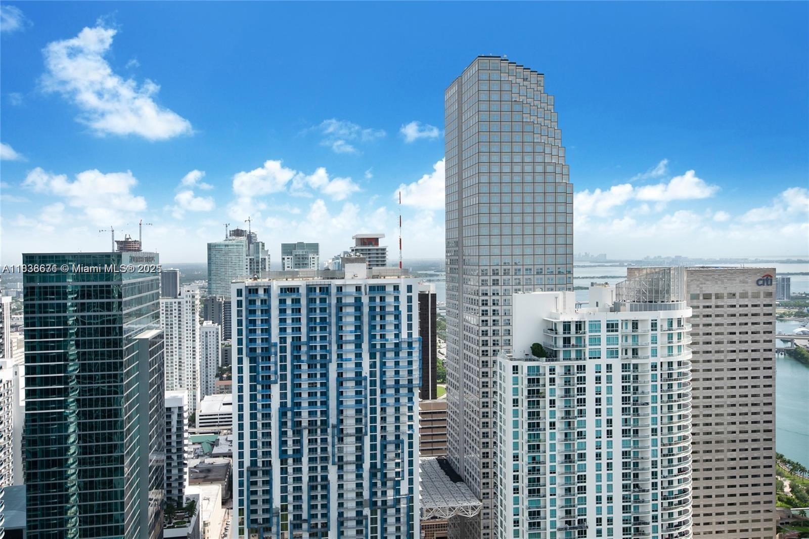 465 Brickell Ave # 4904