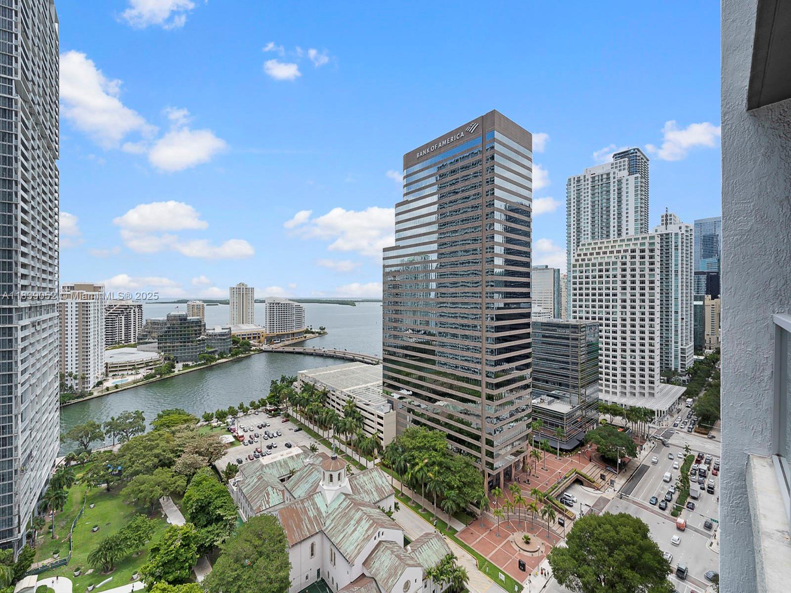 500 Brickell Ave # 2501