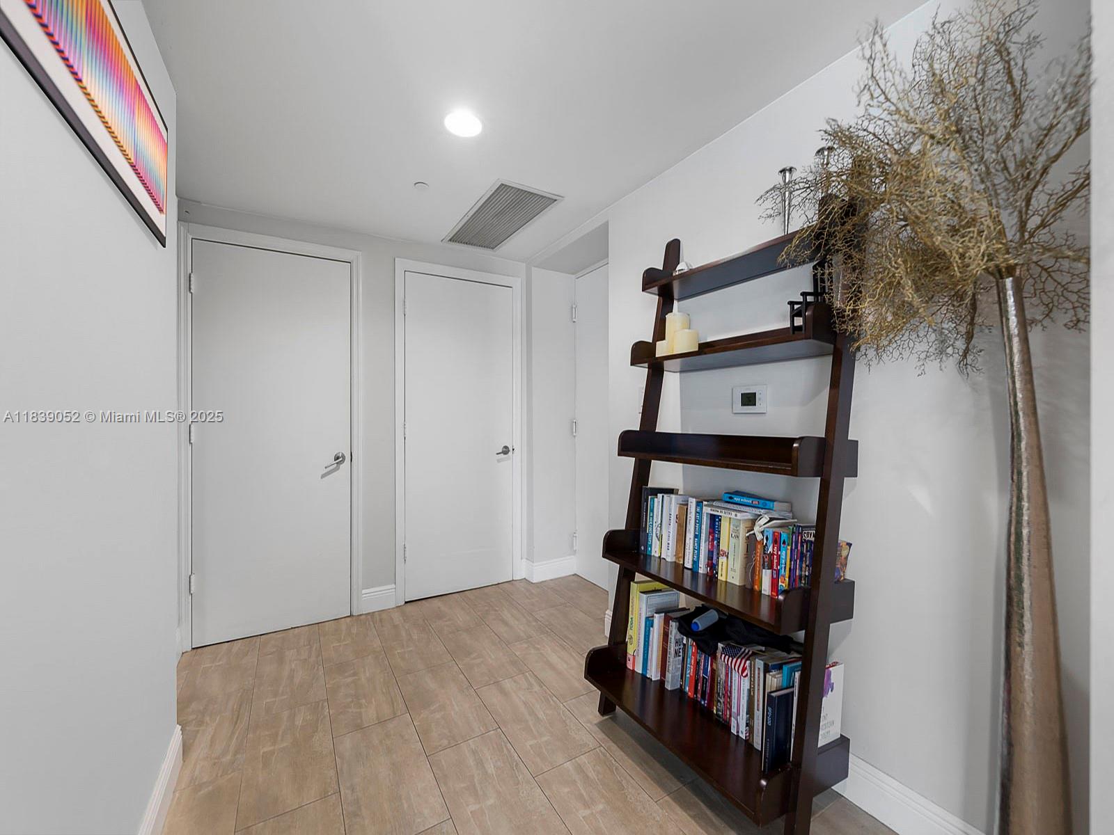500 Brickell Ave # 2501