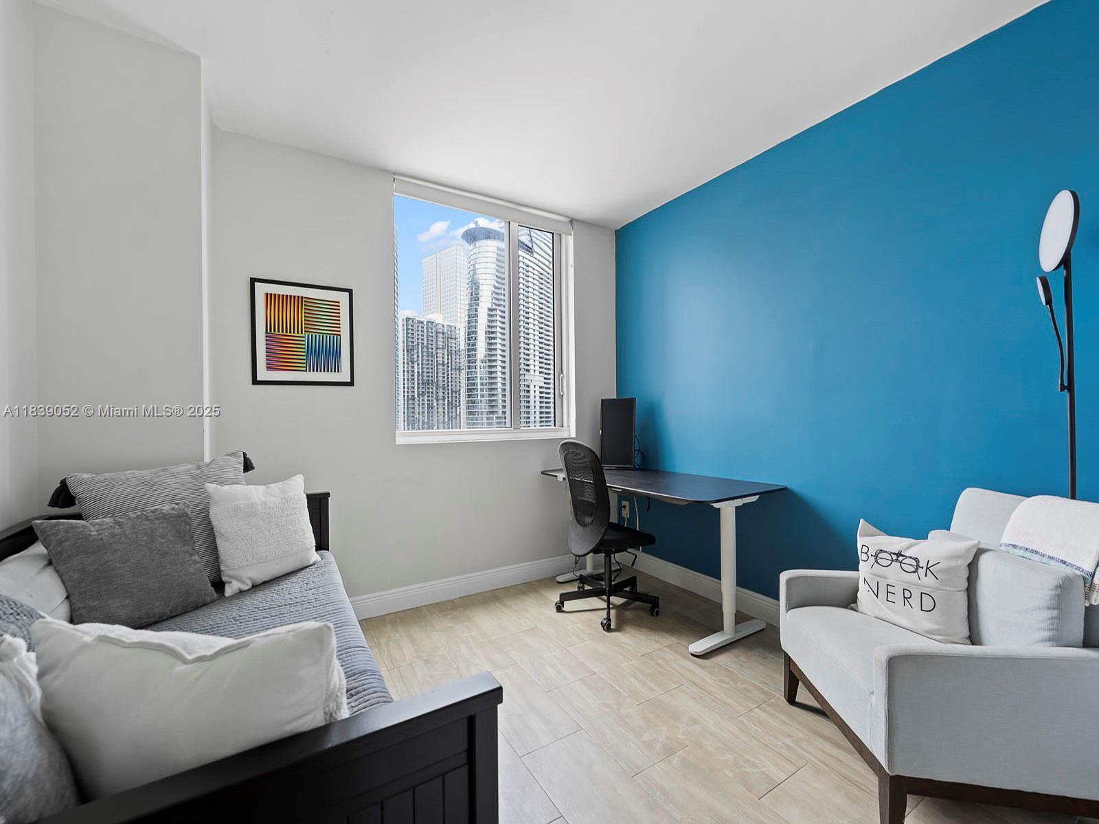 500 Brickell Ave # 2501