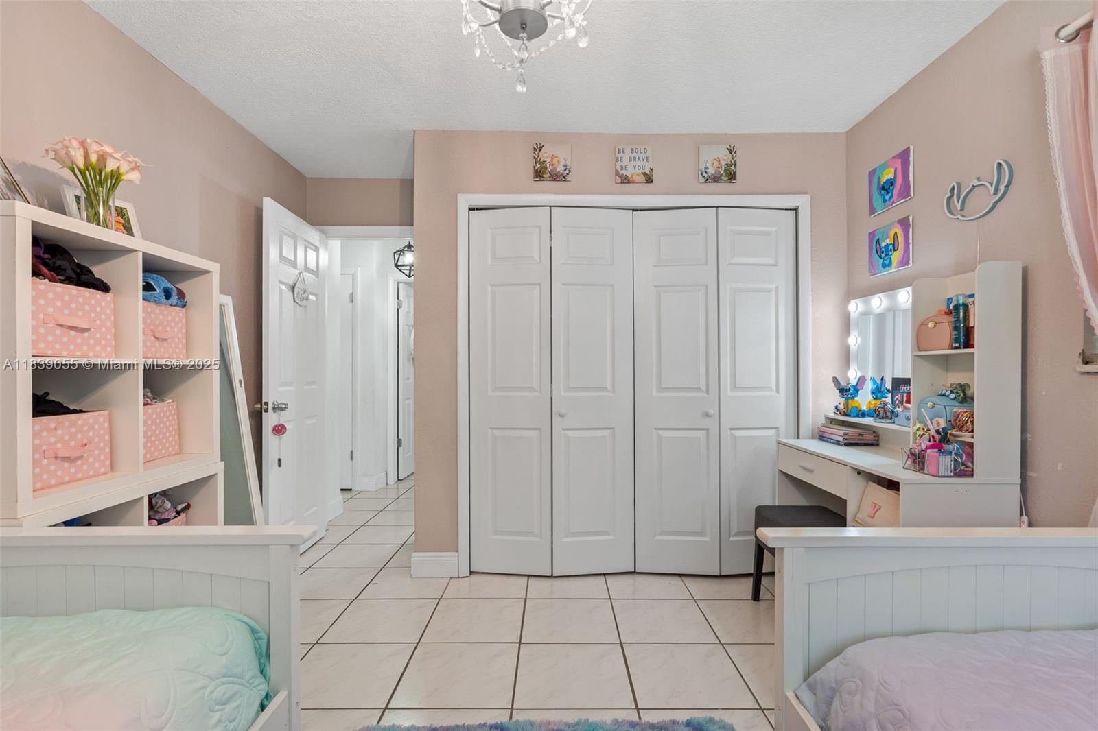 1650 SW 17th St
