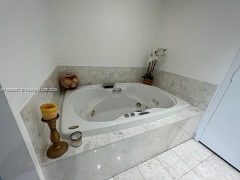 1331 Brickell Bay Dr # 905