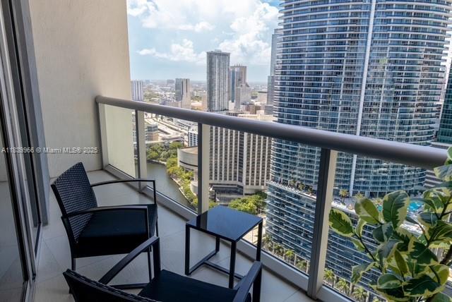 475 Brickell Ave # 3510
