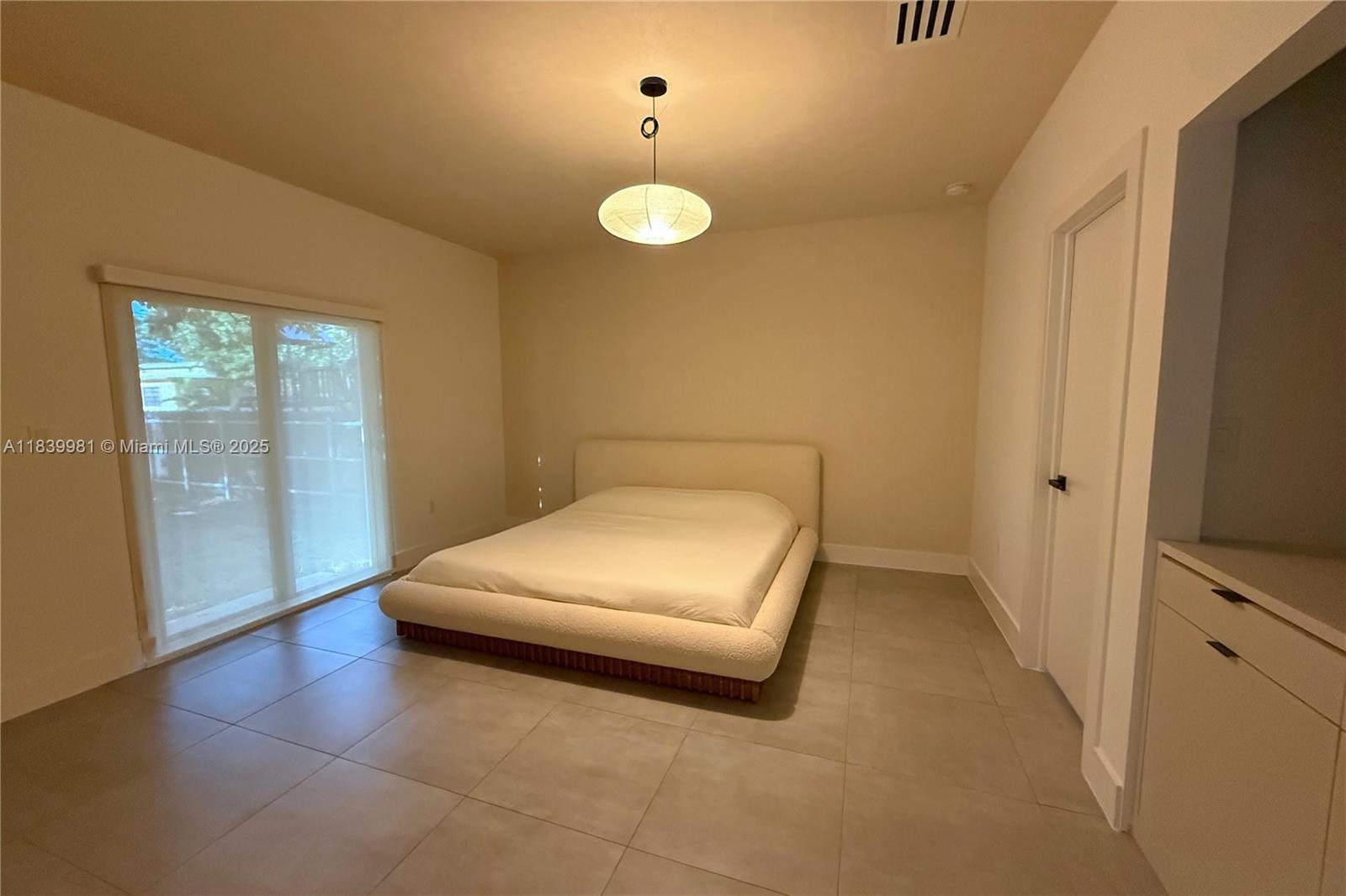 233 NW 120th St
