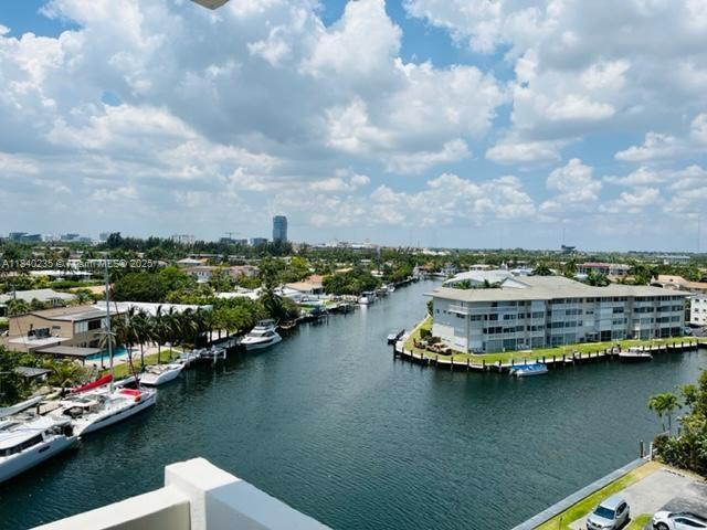 401 Golden Isles Dr # 809