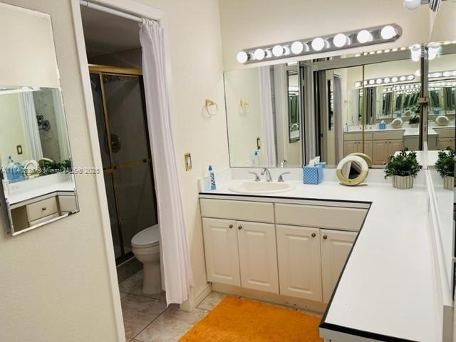 401 Golden Isles Dr # 809