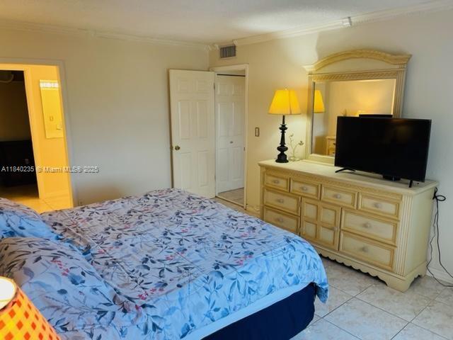 401 Golden Isles Dr # 809