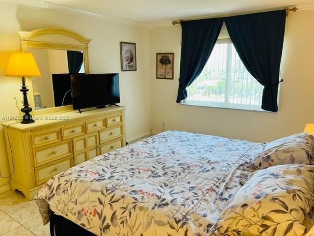 401 Golden Isles Dr # 809