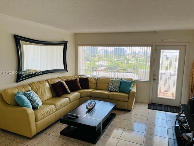 401 Golden Isles Dr # 809