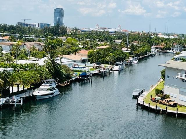 401 Golden Isles Dr # 809