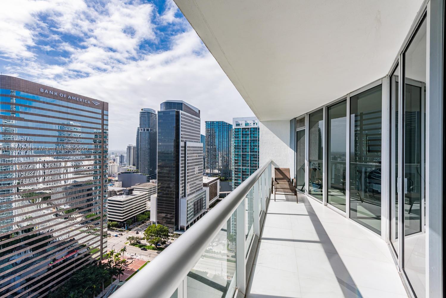 495 BRICKELL AVE # 3207
