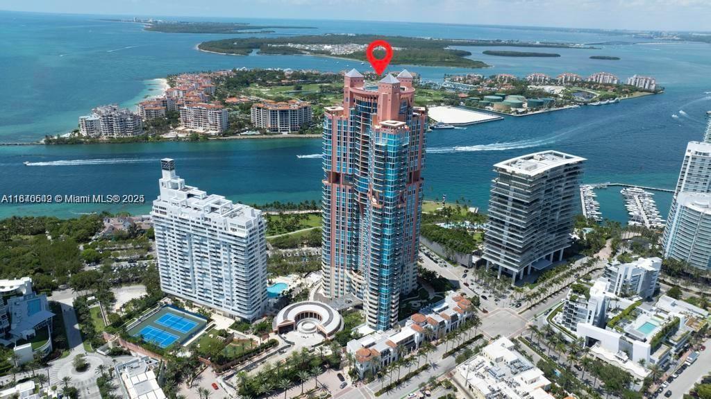 300 S Pointe Dr # 2201