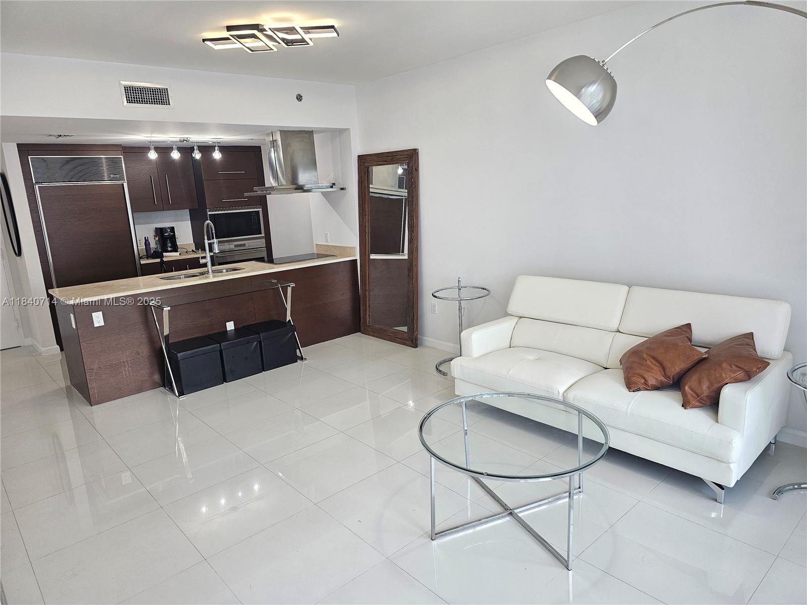 485 Brickell Ave # 4203