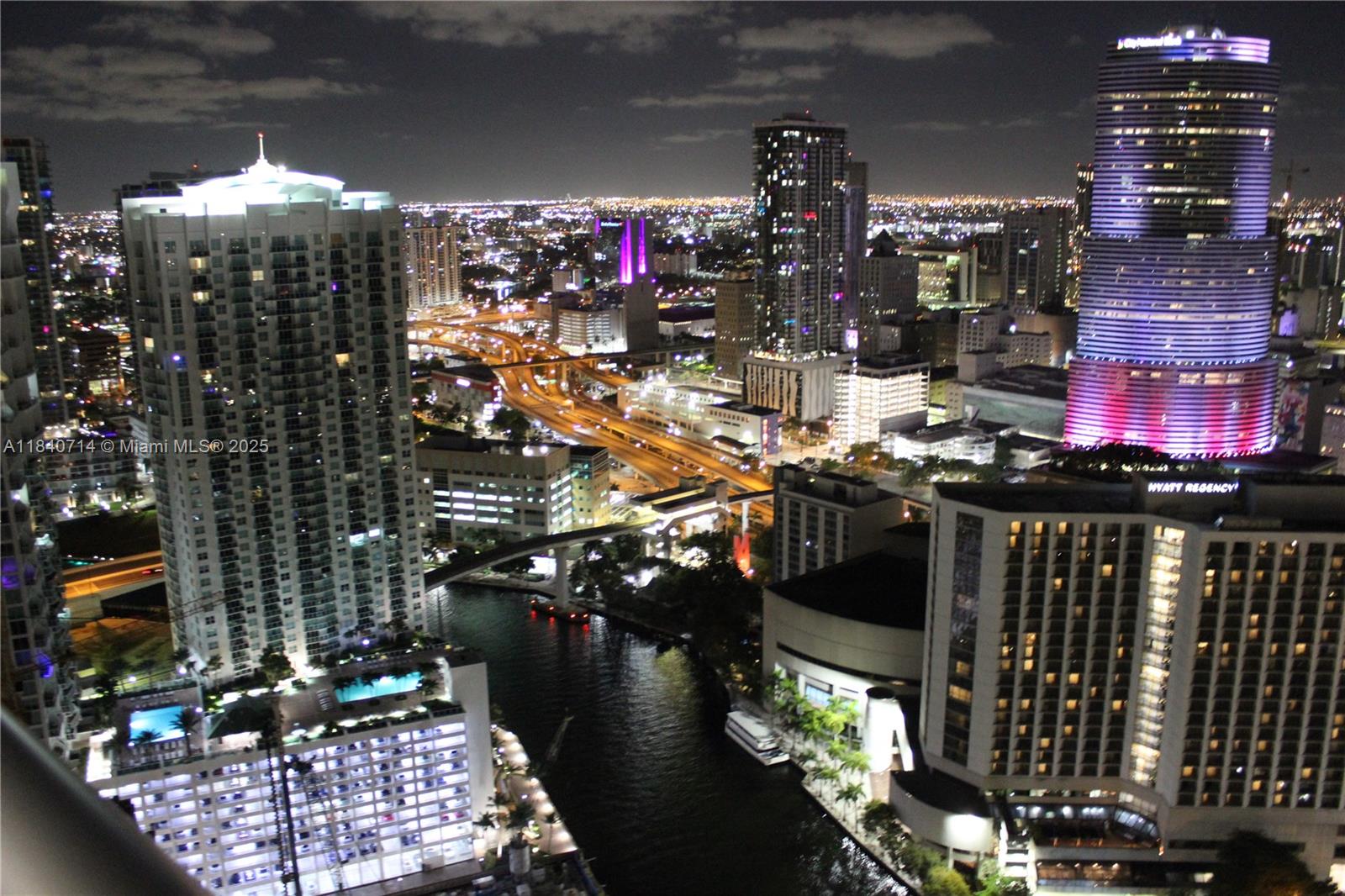 485 Brickell Ave # 4203