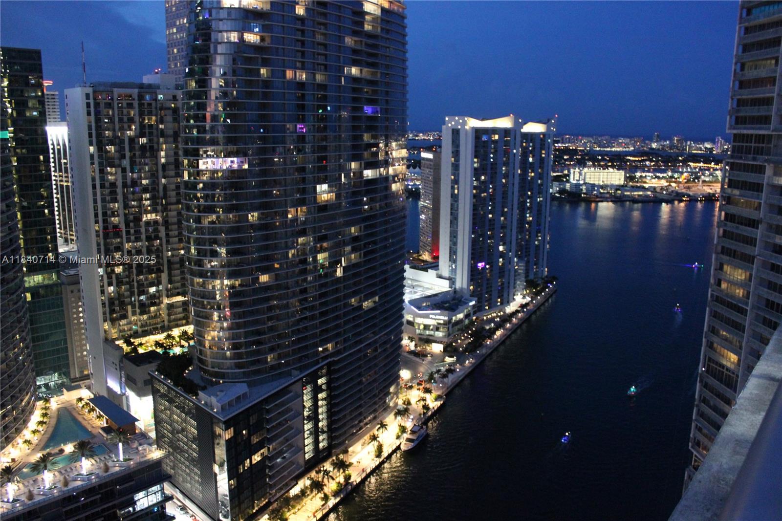 485 Brickell Ave # 4203