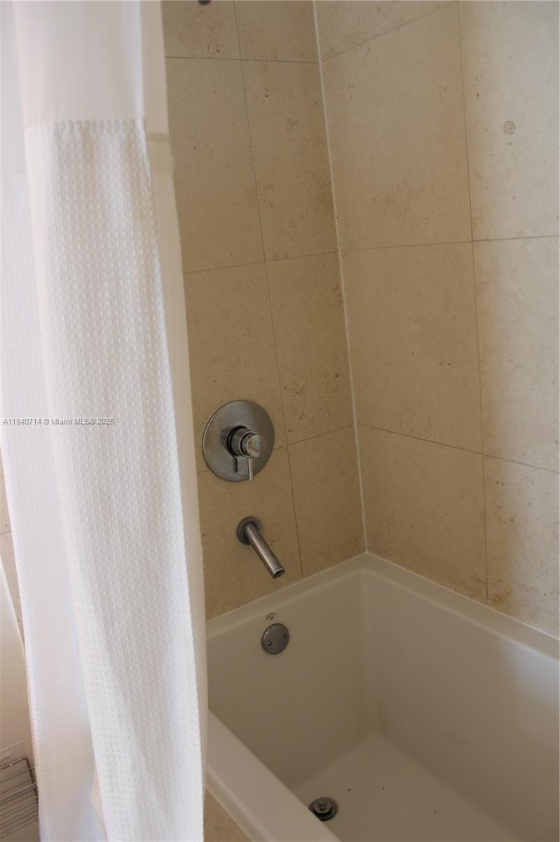 485 Brickell Ave # 4203