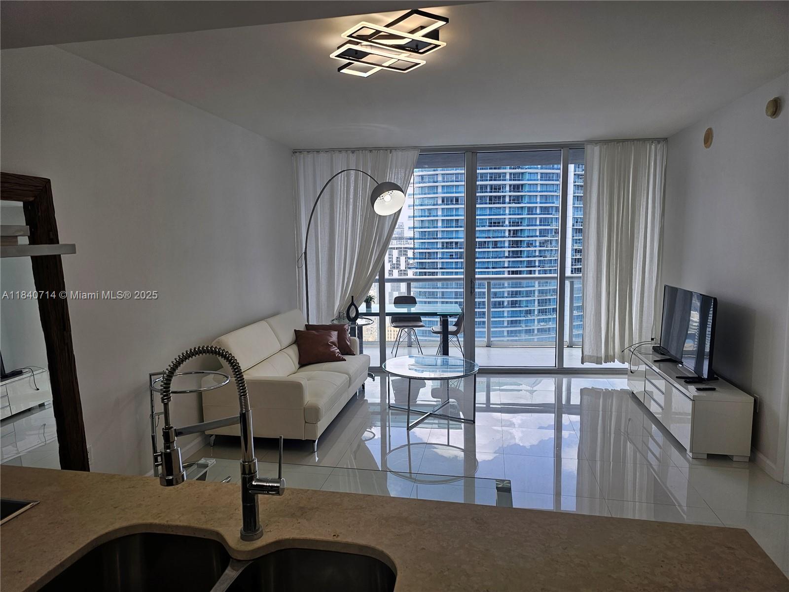 485 Brickell Ave # 4203