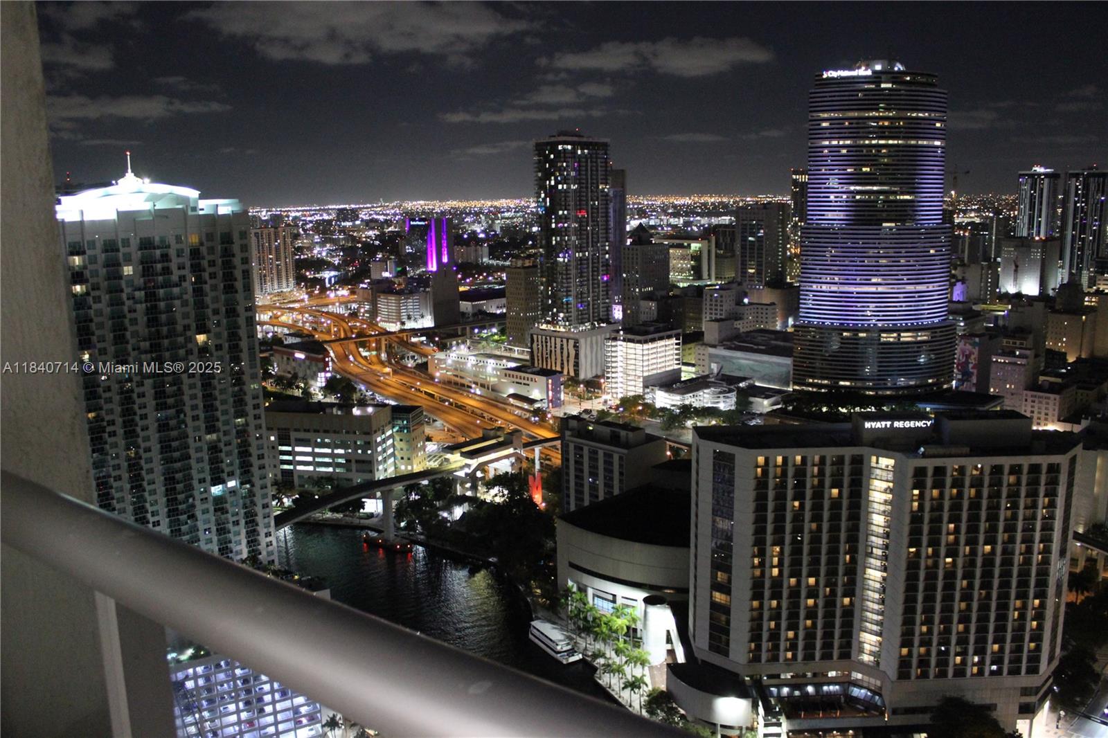 485 Brickell Ave # 4203