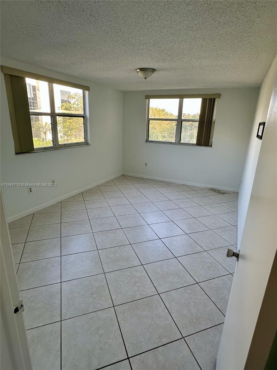 8363 Lake Dr # 301