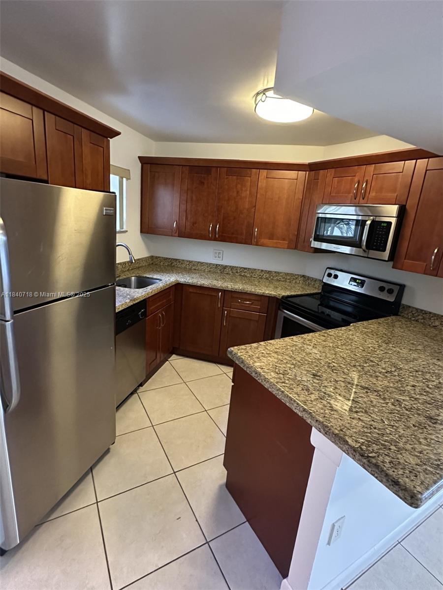 8363 Lake Dr # 301