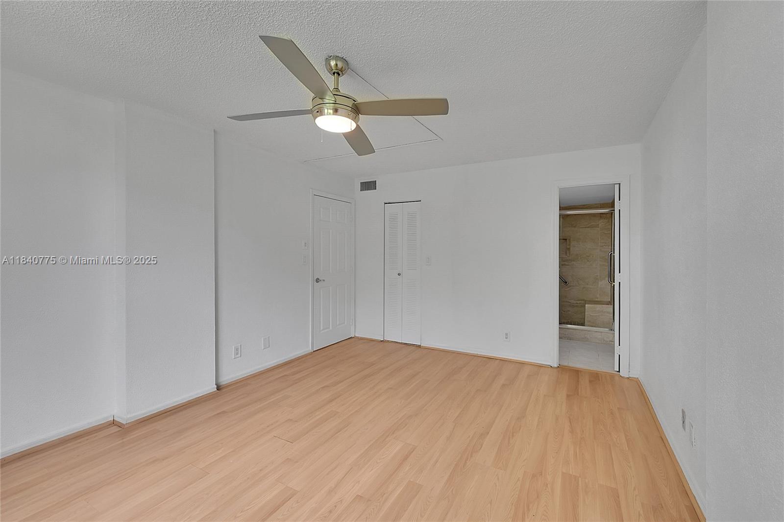 112 S Royal Park Dr # 1C