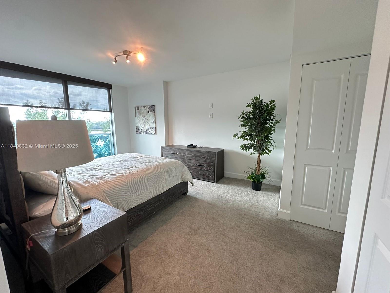 2641 N Flamingo Rd # 404N