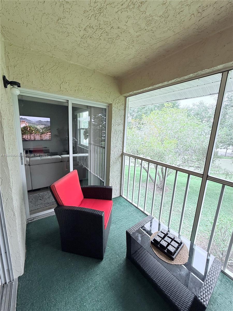 1566 SE Royal Green Cir # 203, Port St. Lucie Unit: 203