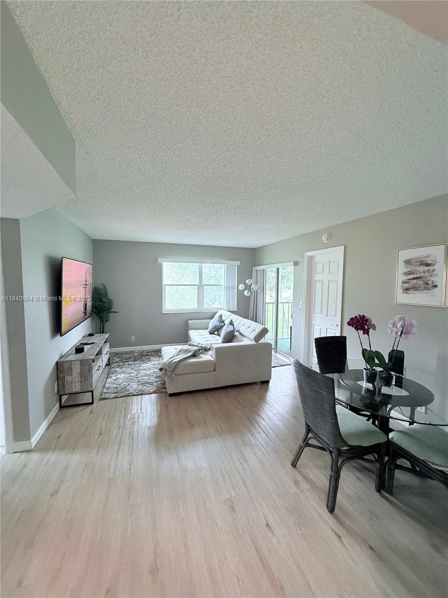 1566 SE Royal Green Cir # 203, Port St. Lucie Unit: 203