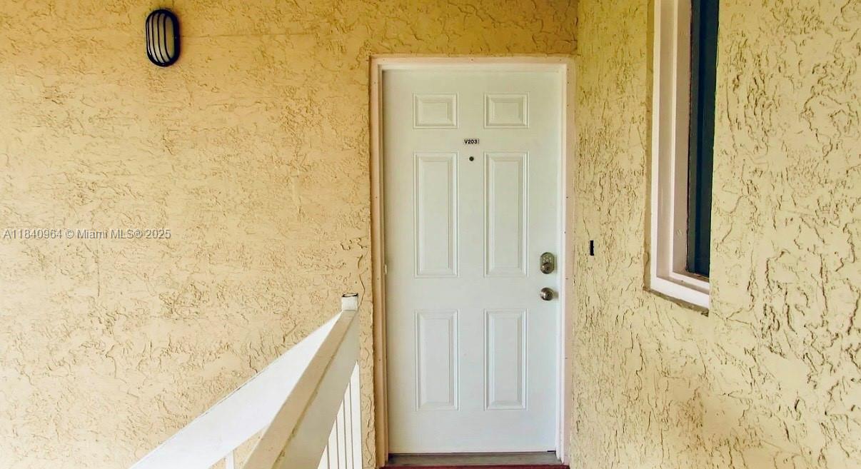 1566 SE Royal Green Cir # 203, Port St. Lucie Unit: 203