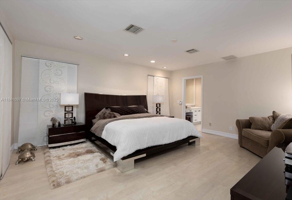 1000 E Cypress Dr