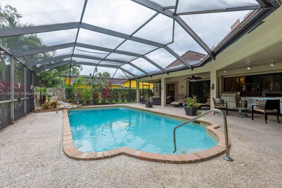 1000 E Cypress Dr