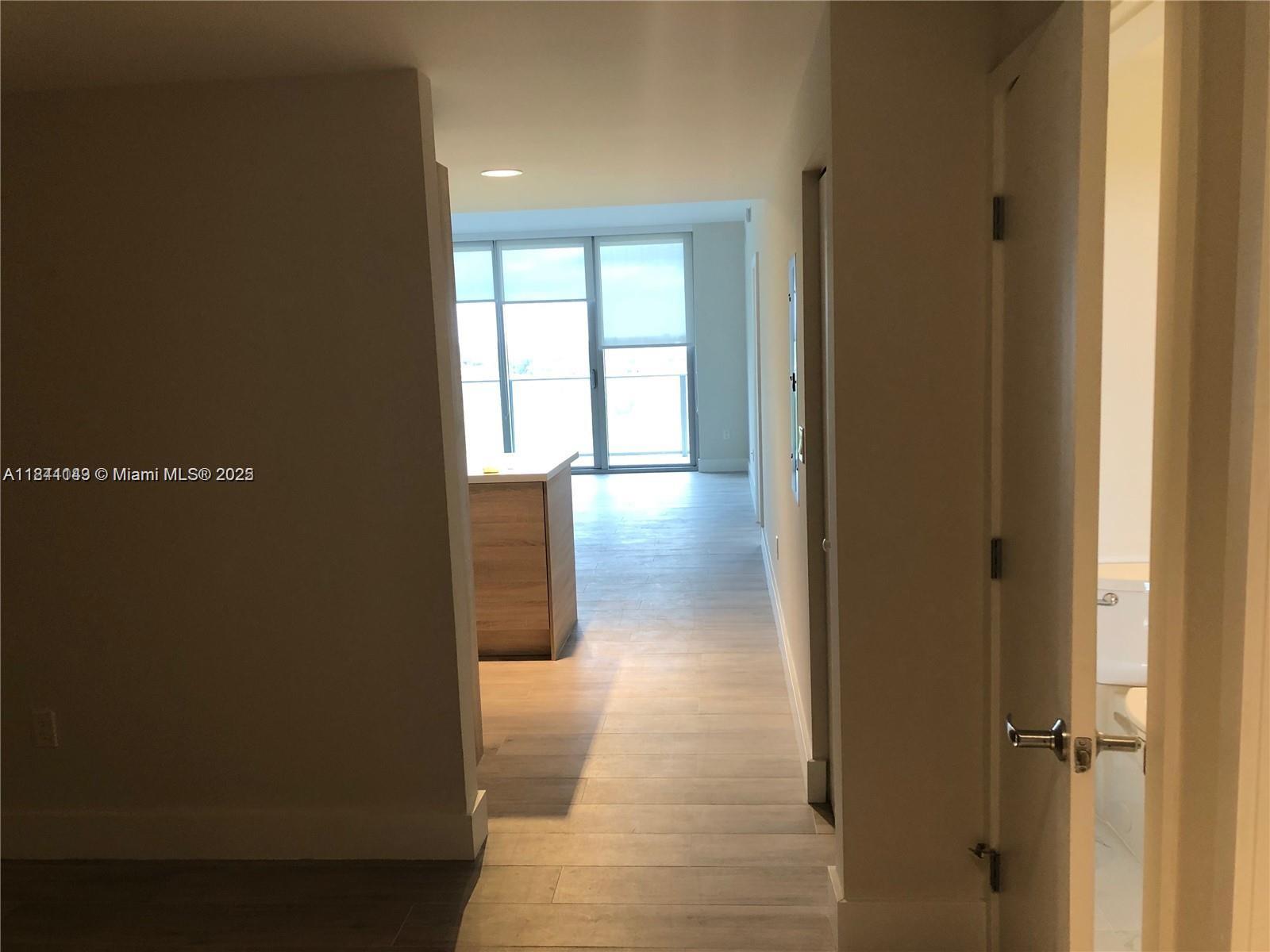 16385 Biscayne Blvd # 1205