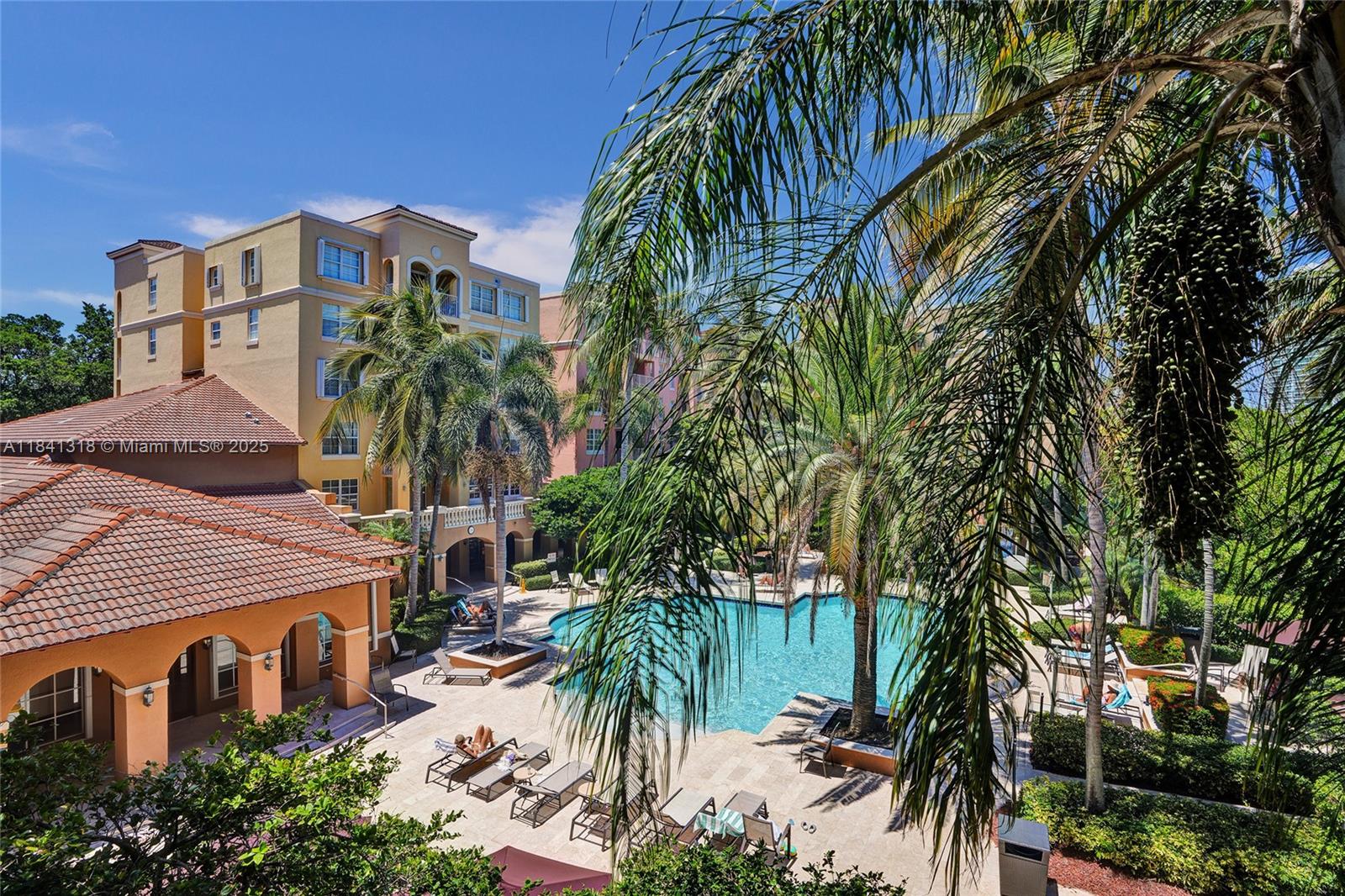 19701 E Country Club Dr # 5306