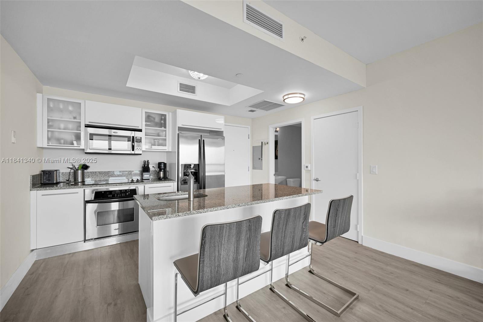 888 Biscayne Blvd # 4102