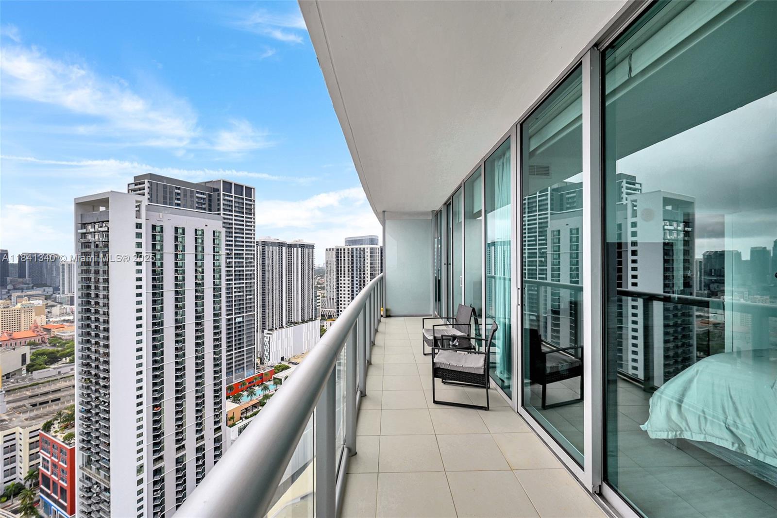 888 Biscayne Blvd # 4102