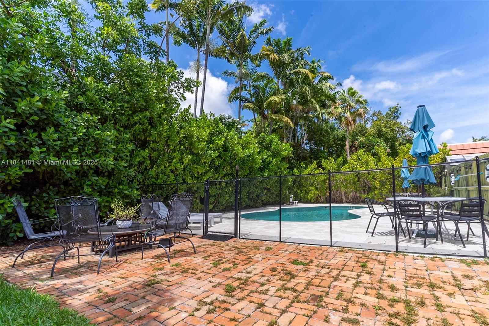 3165 Jackson Ave # 3