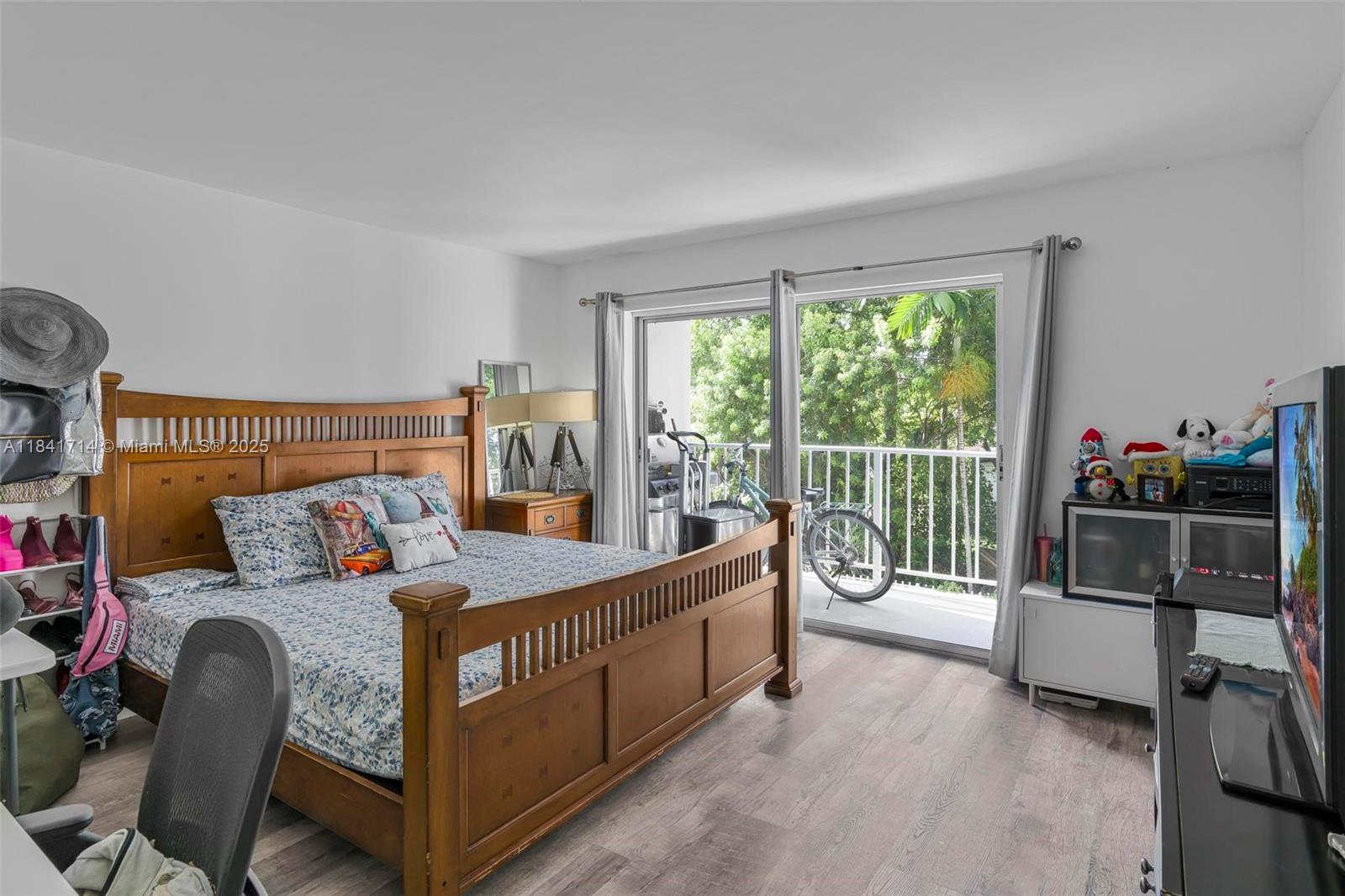 555 NE 123rd St # A Unit: 218-A