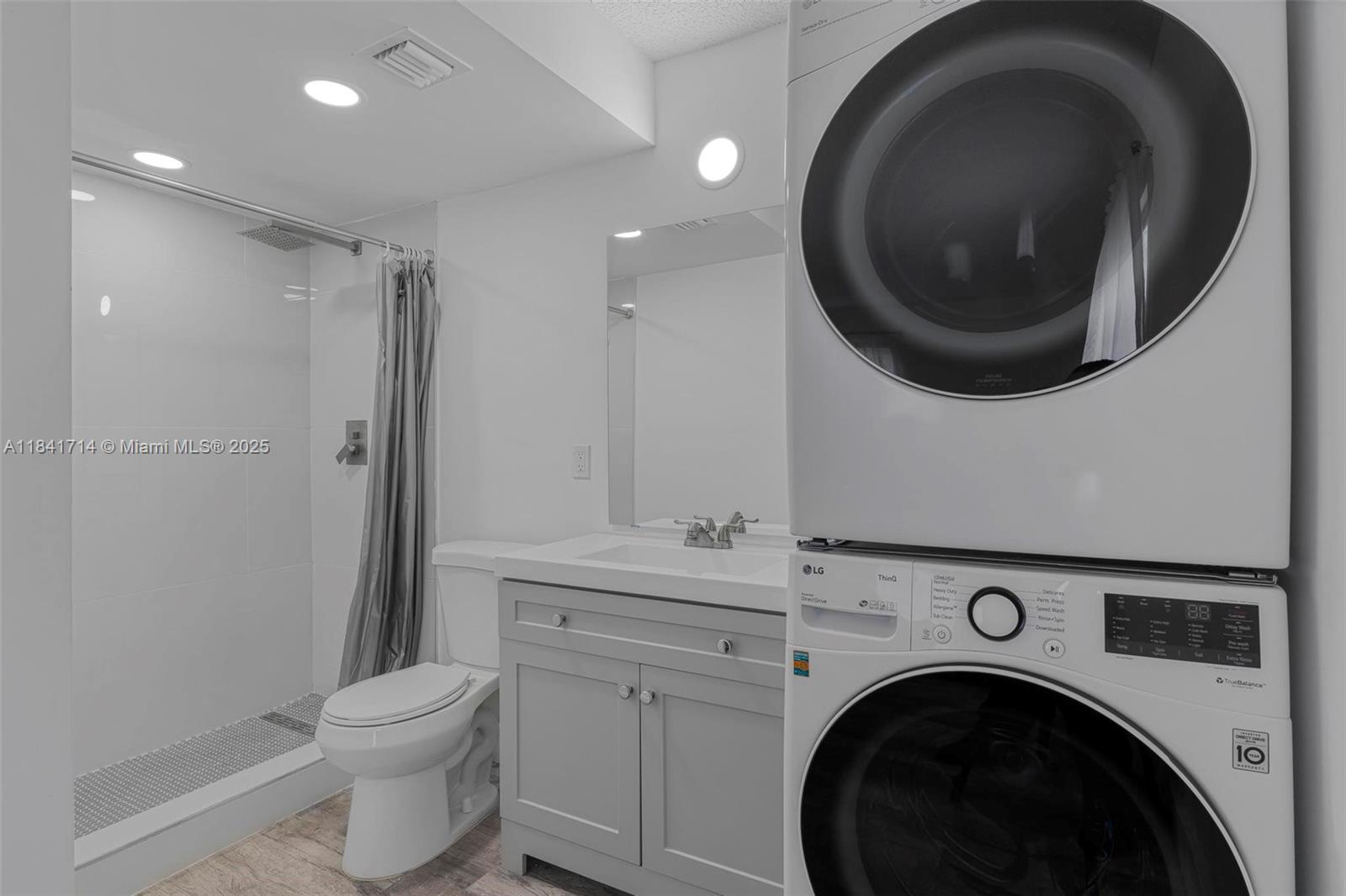 555 NE 123rd St # A Unit: 218-A