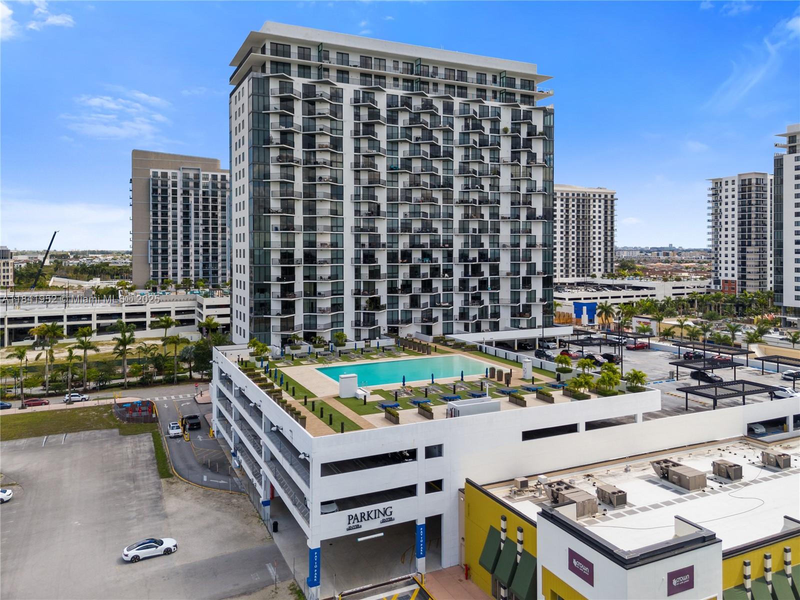 5300 NW Paseo Blvd # 805