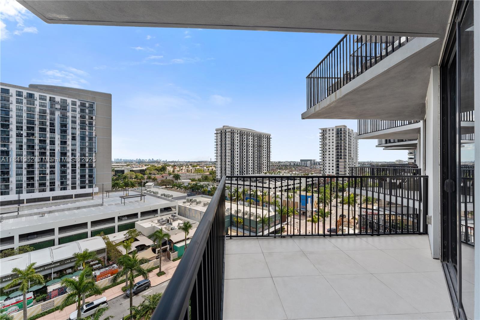 5300 NW Paseo Blvd # 805
