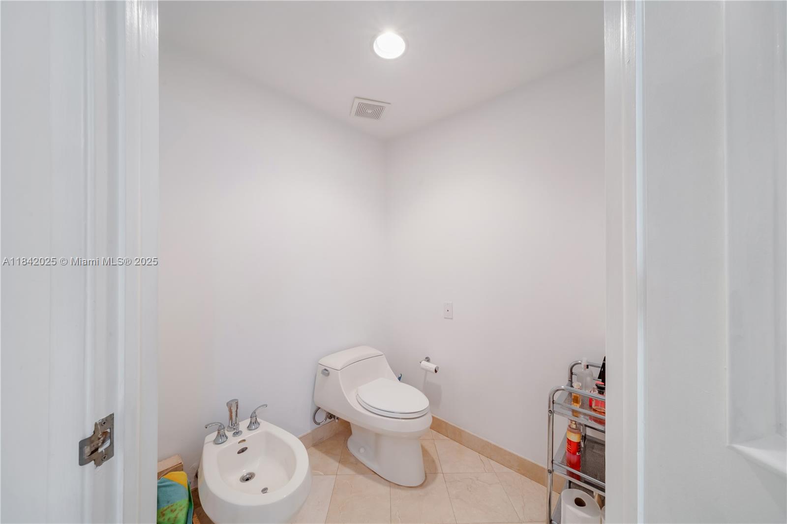 765 Crandon Blvd # 12 Unit: PH-12