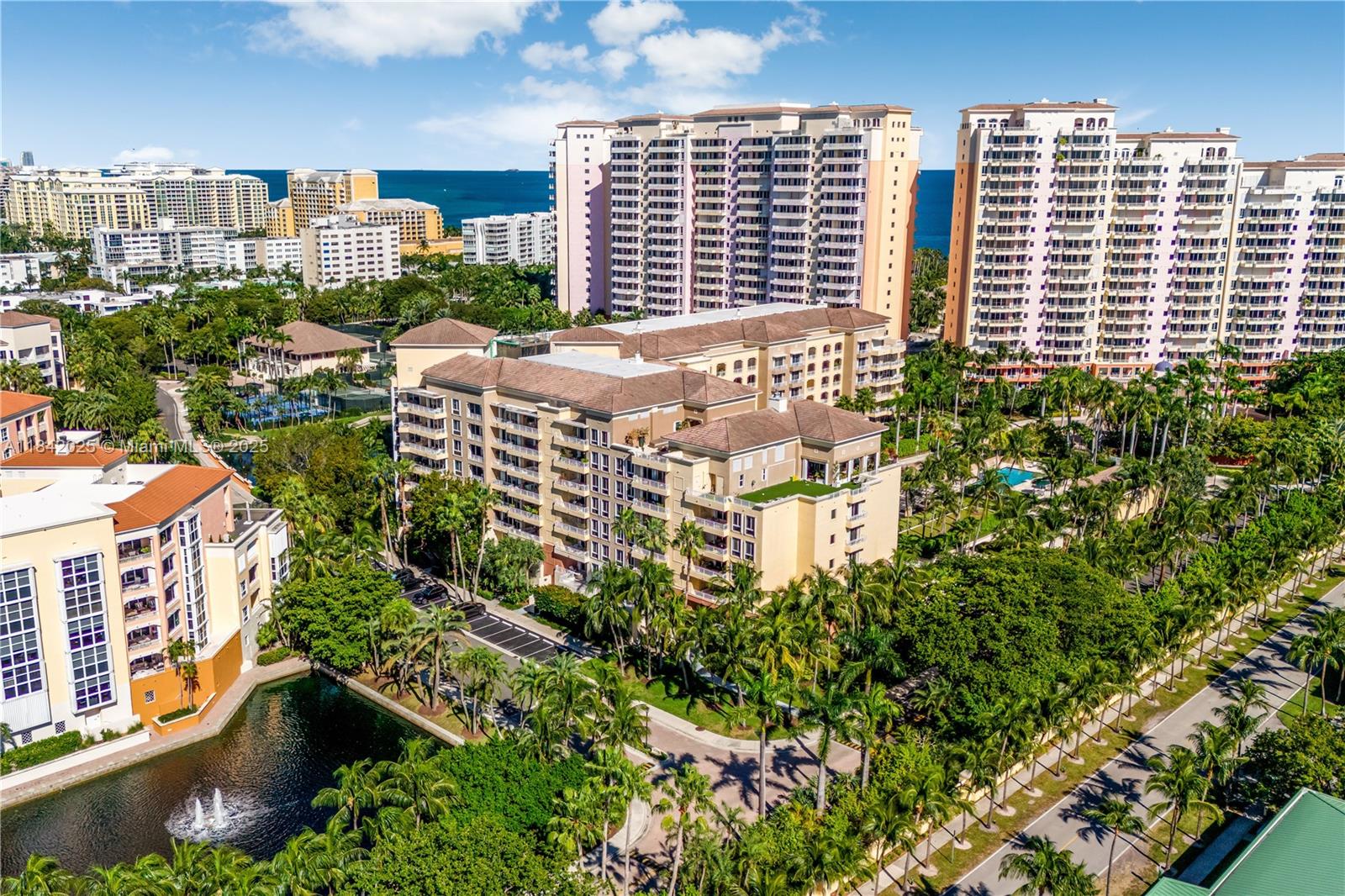 765 Crandon Blvd # 12 Unit: PH-12