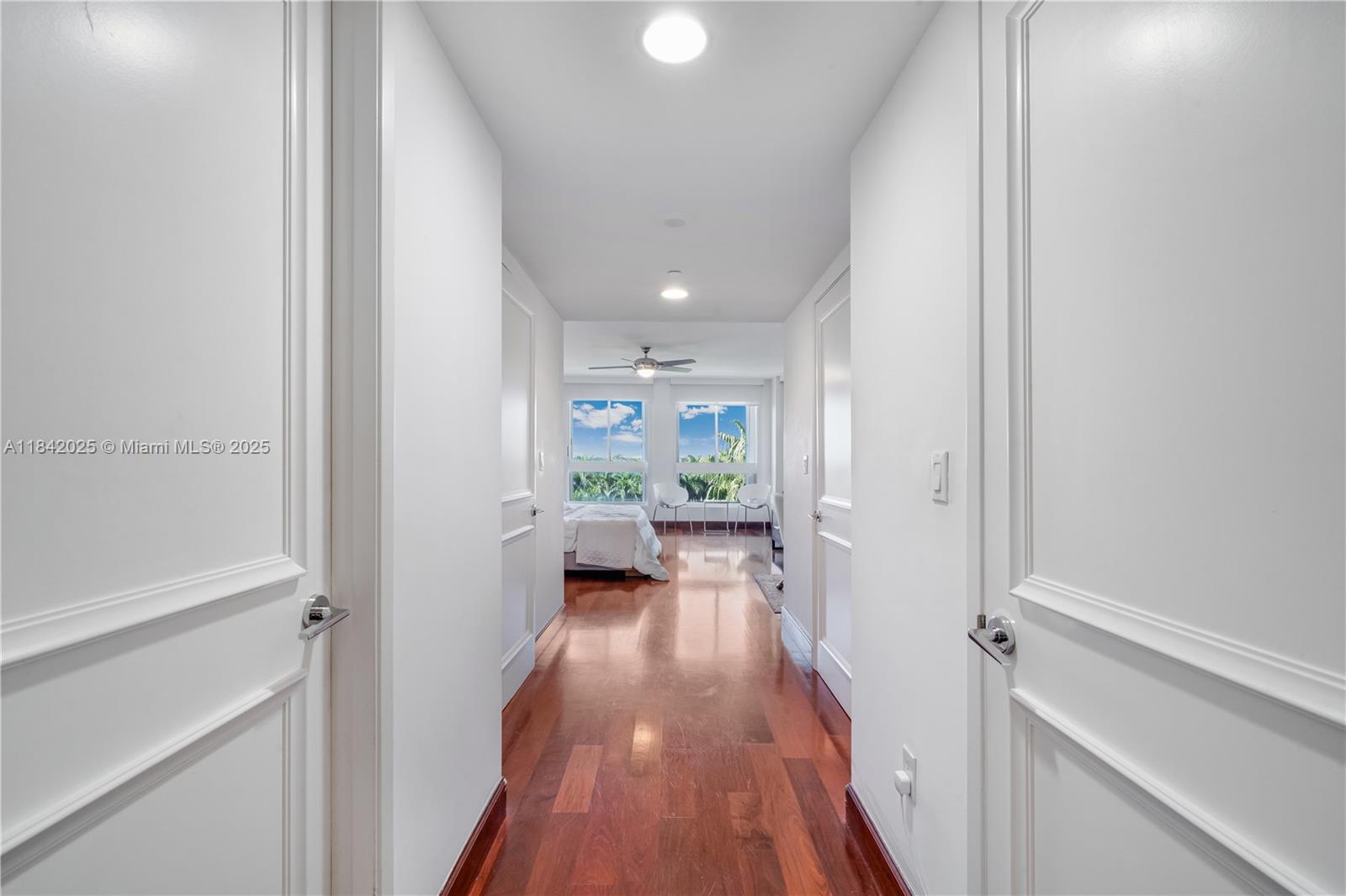 765 Crandon Blvd # 12 Unit: PH-12