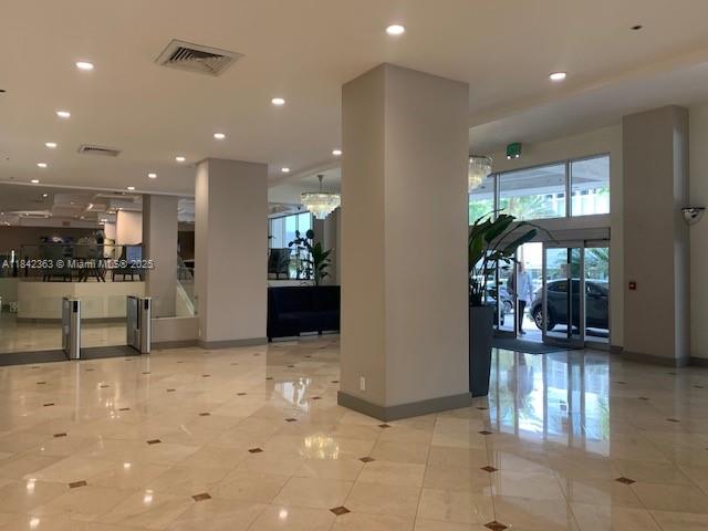 100 Lincoln Rd # 1546