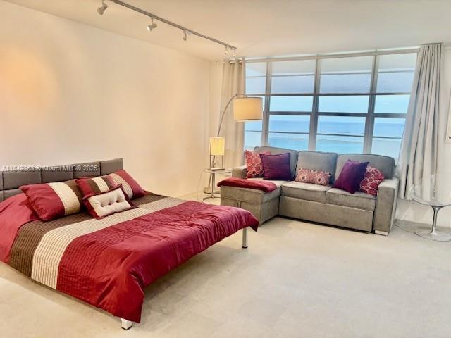 100 Lincoln Rd # 1546