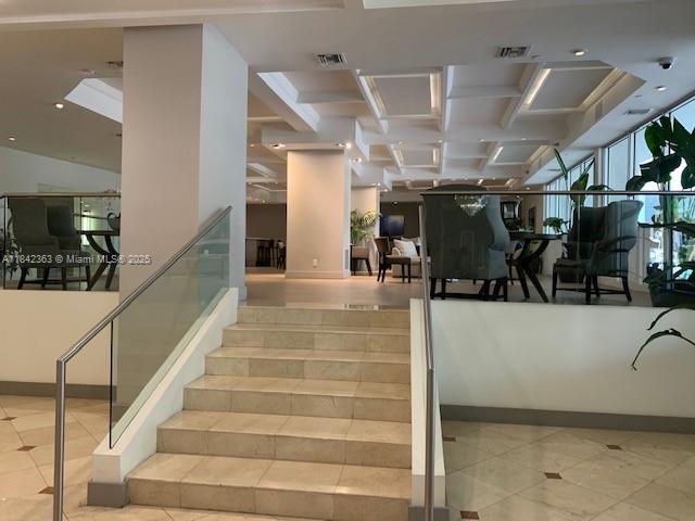 100 Lincoln Rd # 1546