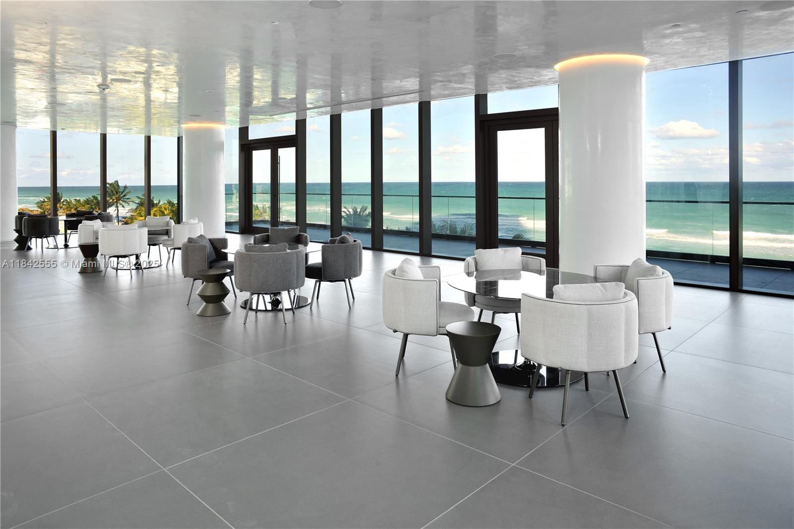 2000 S Ocean Drive # 32A