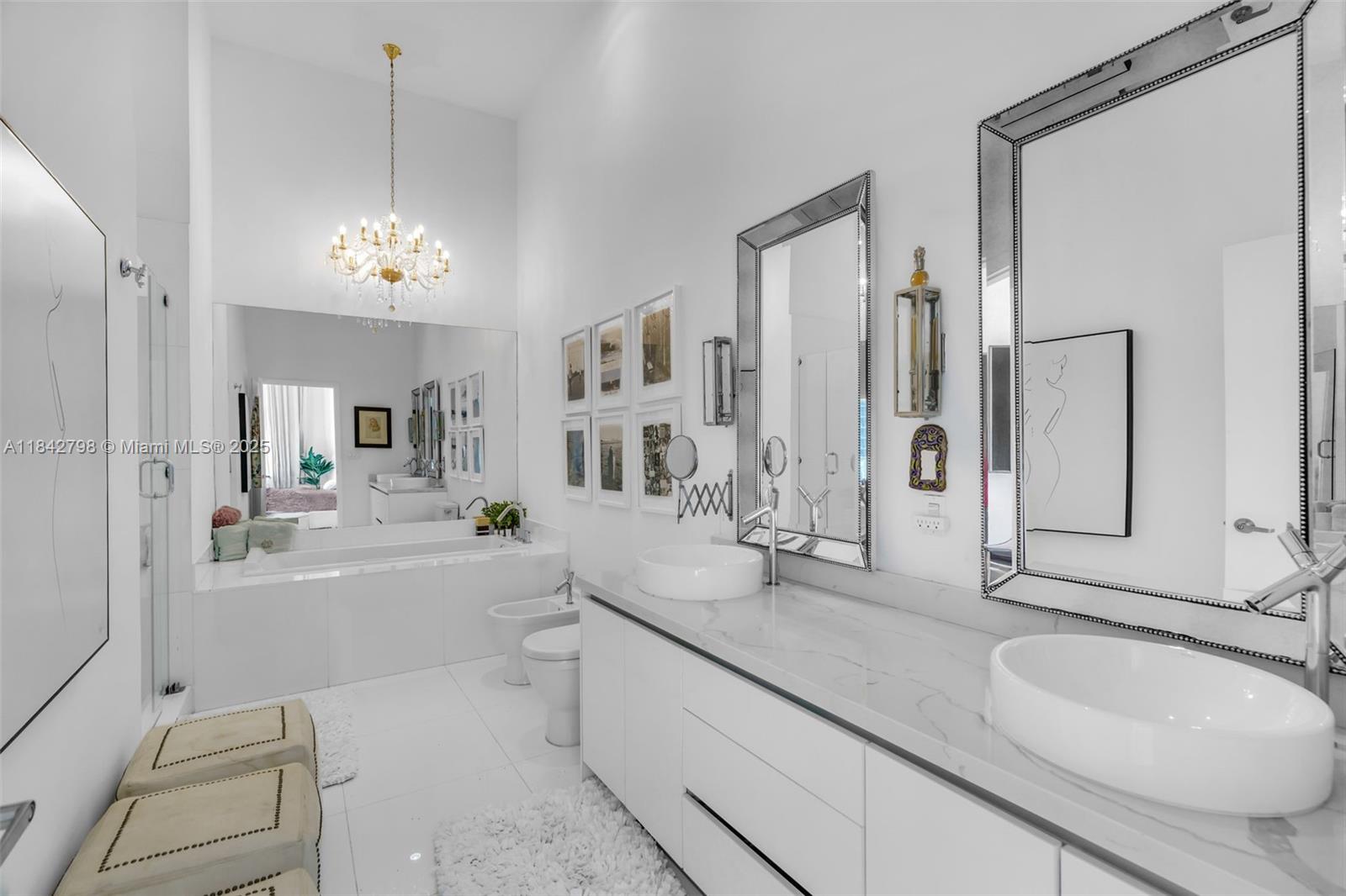 465 Brickell Ave # 2202